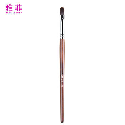 comprar TOUCH UP 22 Mini cepillado de labios multifunción con sombra de ojo y concealante cepillado de cabello sintético con logotipo Fabricación en línea