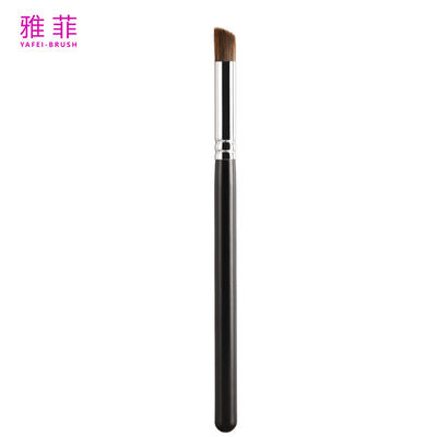 A37 perfil oblicuo de la nariz cepillos de maquillaje sintéticos de color rojo y pincel de resaltador OEM